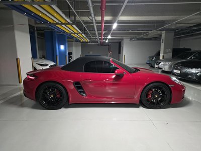 2018 Porsche 718 照片 1