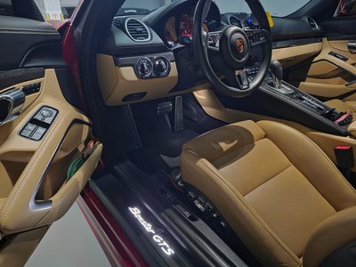 صورة مصغرة 12 لـ 2018 Porsche 718