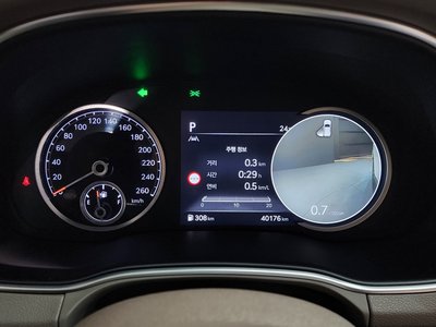 2022 Genesis GV80 — миниатюра 11