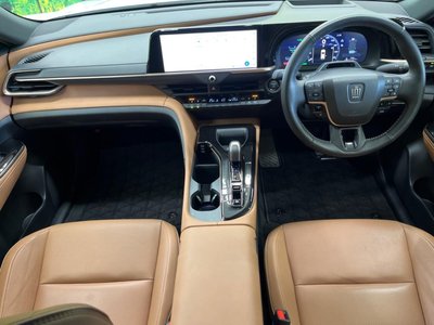 TOYOTA CROWN SPORT - 2