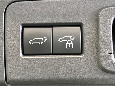 TOYOTA CROWN SPORT - 8