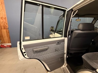 صورة مصغرة 22 لـ 2001 Toyota LAND CRUISER 70