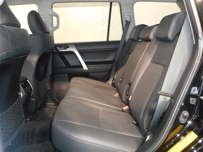 TOYOTA LAND CRUISER PRADO - 9