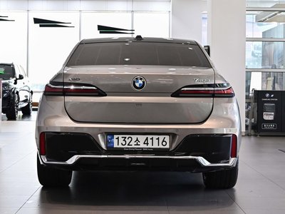 BMW 7 SERIES - 3