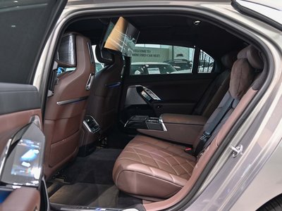 BMW 7 SERIES - 10