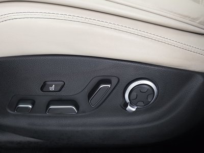 2023 Genesis GV70 — миниатюра 33