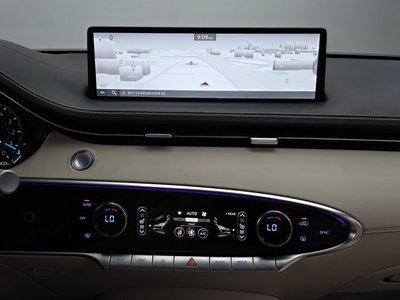 2023 Genesis GV70 — миниатюра 21