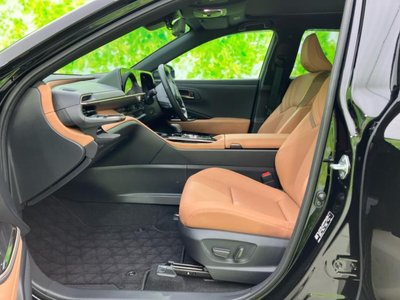 2025 Toyota CROWN SPORT photo 6