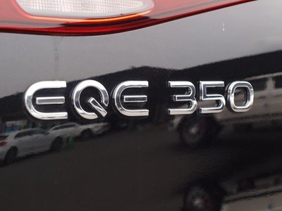 2025 Mercedes-BENZ EQE 缩略图 38