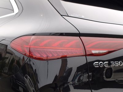 2025 Mercedes-BENZ EQE 缩略图 37