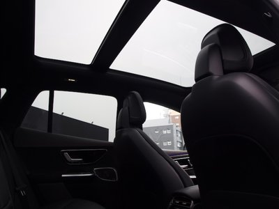 2025 Mercedes-BENZ EQE 缩略图 31
