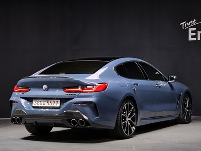 BMW 8 SERIES - 4