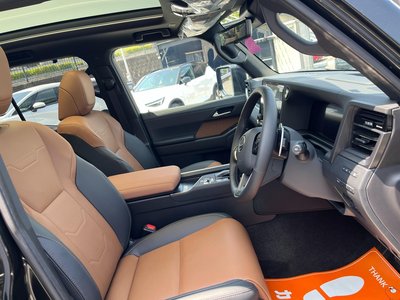 2025 Lexus GX photo 7