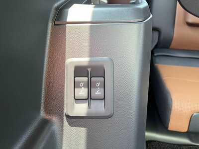 2025 Lexus GX thumbnail 46