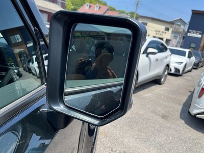2025 Lexus GX thumbnail 36