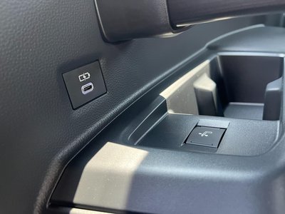 2025 Lexus GX thumbnail 47
