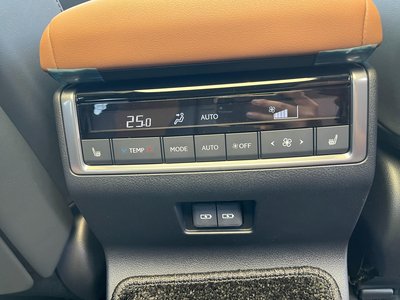 2025 Lexus GX thumbnail 41