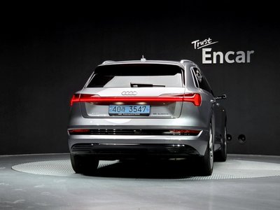صورة 3 لـ 2020 AUDI E-TRON