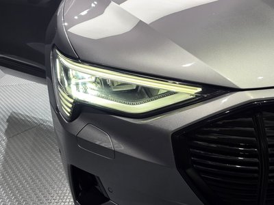 صورة 9 لـ 2020 AUDI E-TRON