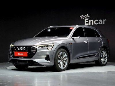 صورة 1 لـ 2020 AUDI E-TRON