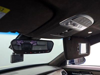 2018 Genesis G90 thumbnail 18