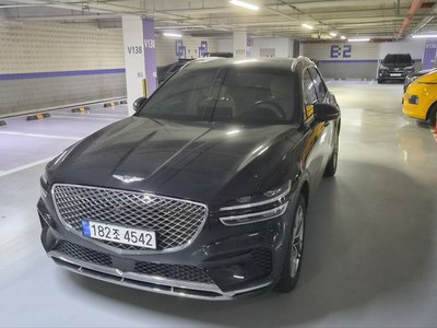 صورة 1 لـ 2022 Genesis GV70