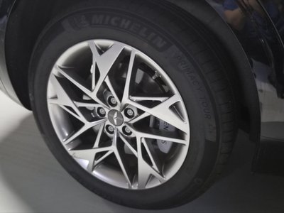 صورة 6 لـ 2022 Genesis GV70