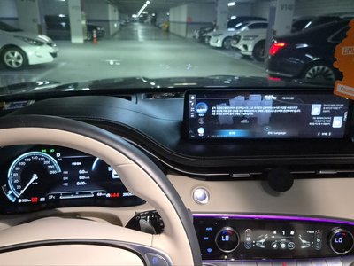 2022 Genesis GV70 thumbnail 15