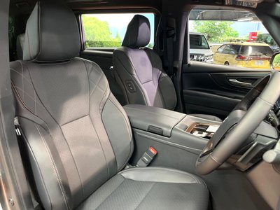 TOYOTA VELLFIRE - 10
