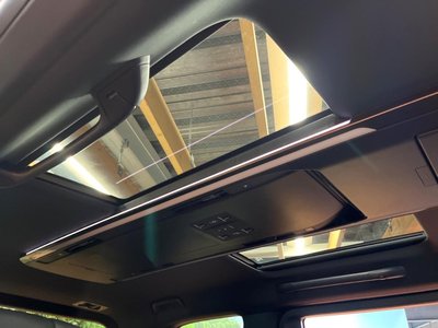 TOYOTA VELLFIRE - 3