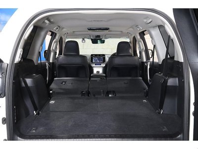 TOYOTA LAND CRUISER PRADO - 9