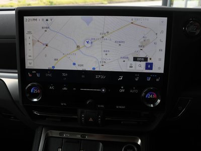 2025 Lexus GX thumbnail 28