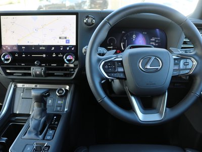 2025 Lexus GX thumbnail 13