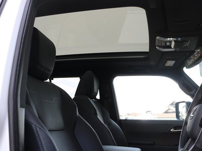 2025 Lexus GX thumbnail 26