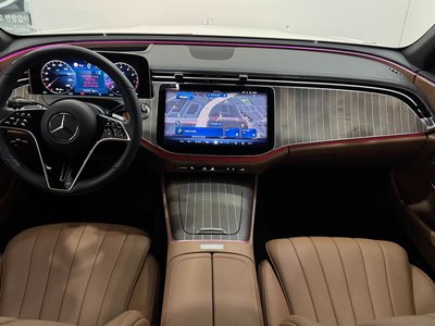 MERCEDES-BENZ E-CLASS - 4