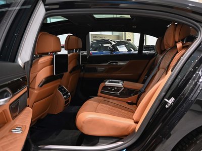 BMW 7 SERIES - 10