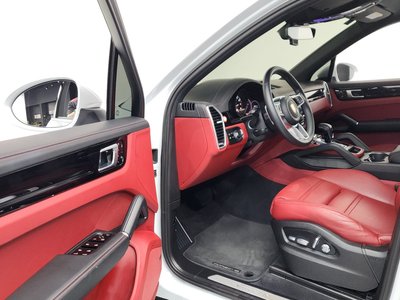 PORSCHE CAYENNE - 10