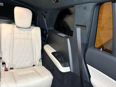 2024 Mercedes-BENZ GLS AMG — миниатюра 34