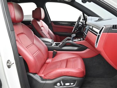 صورة 10 لـ 2019 Porsche CAYENNE