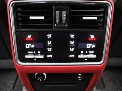 2019 Porsche CAYENNE 缩略图 16