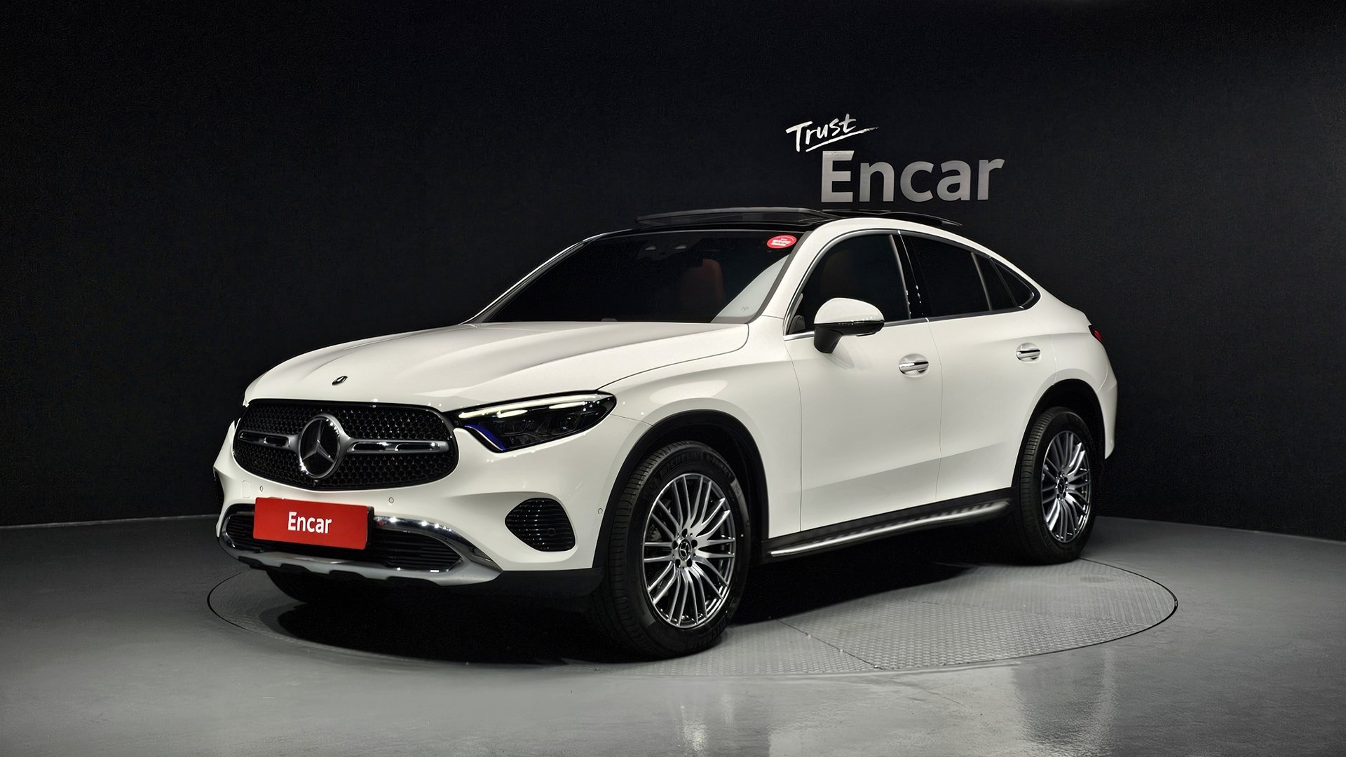 MERCEDES-BENZ GLC - View 1