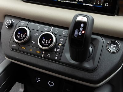 2023 LAND Rover DEFENDER thumbnail 114