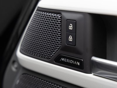 2023 LAND Rover DEFENDER thumbnail 136