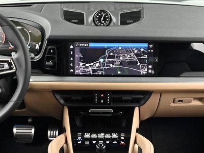 2025 Porsche CAYENNE — миниатюра 14