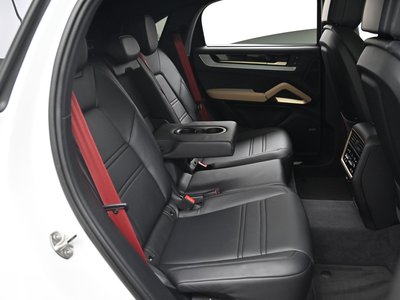 2025 Porsche CAYENNE — миниатюра 11