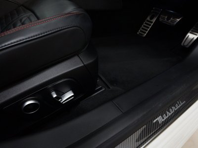2022 Maserati QUATTROPORTE — миниатюра 20