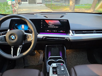 2025 BMW X1 — миниатюра 15