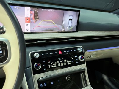 2024 Genesis GV80 thumbnail 15