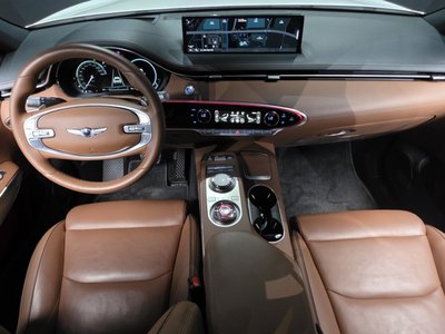 صورة 5 لـ 2023 Genesis GV70