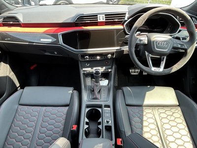 AUDI RS Q3 - 2